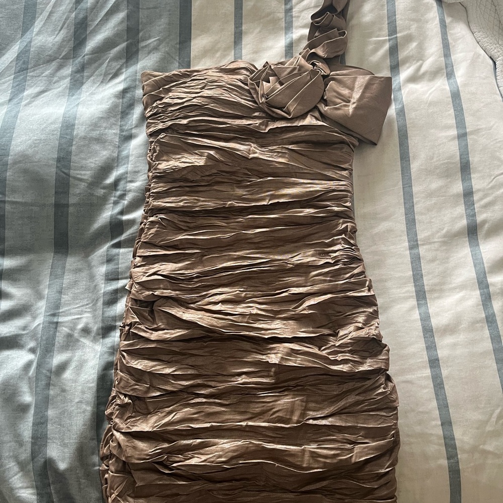 Elegant One-Shoulder Brown Dress